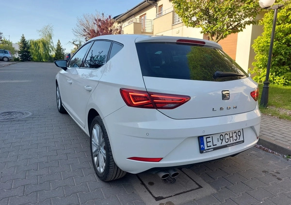 Seat Leon cena 70050 przebieg: 61700, rok produkcji 2019 z Łódź małe 562